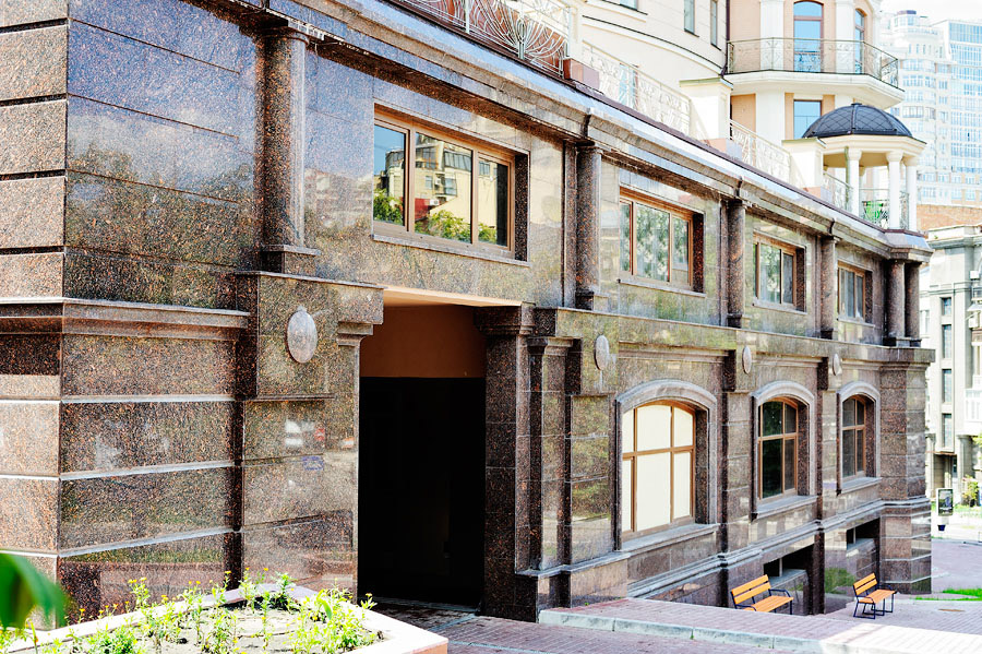 отделка гранитом